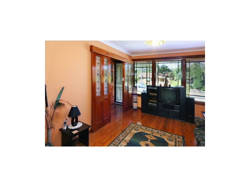 11 Gardenia Parade, Greystanes NSW 2145