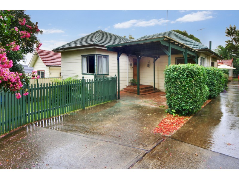 17 Belmore Street East, Oatlands NSW 2117