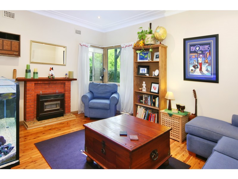 17 Belmore Street East, Oatlands NSW 2117