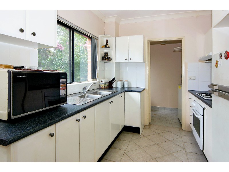 2/28 Harris Street, Harris Park NSW 2150