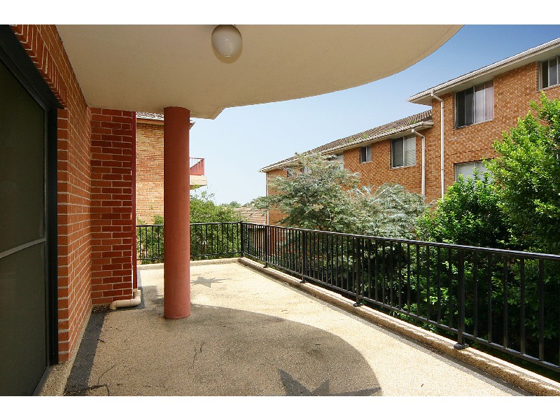 2/28 Harris Street, Harris Park NSW 2150