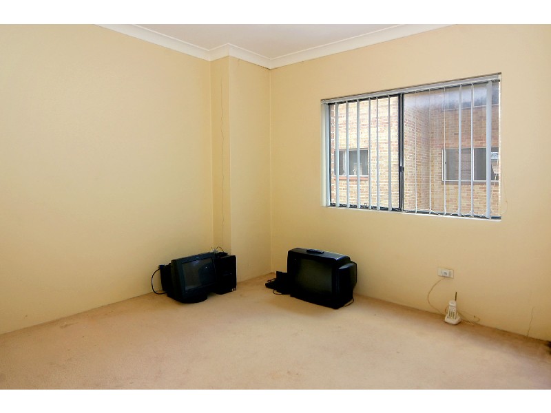 2/28 Harris Street, Harris Park NSW 2150