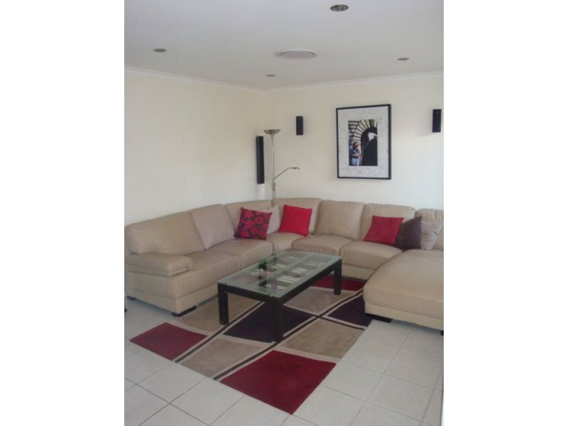 12 Manorhouse Boulevard, Quakers Hill NSW 2763