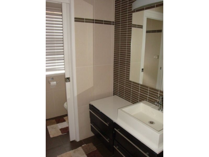 12 Manorhouse Boulevard, Quakers Hill NSW 2763