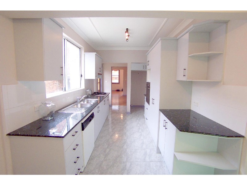 28 Jessie Street, Westmead NSW 2145