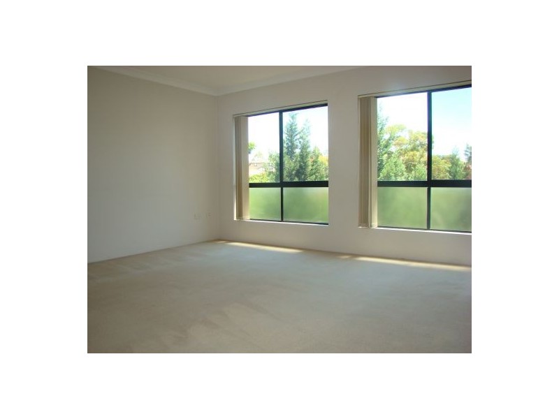 21/18 Campbell Street, Northmead NSW 2152