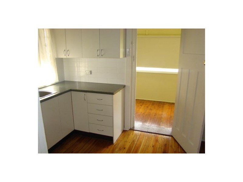 11A FRANKLIN Street, Mays Hill NSW 2145