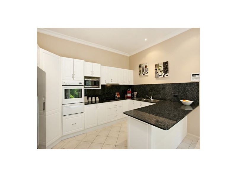 1 Forest Knoll, Castle Hill NSW 2154