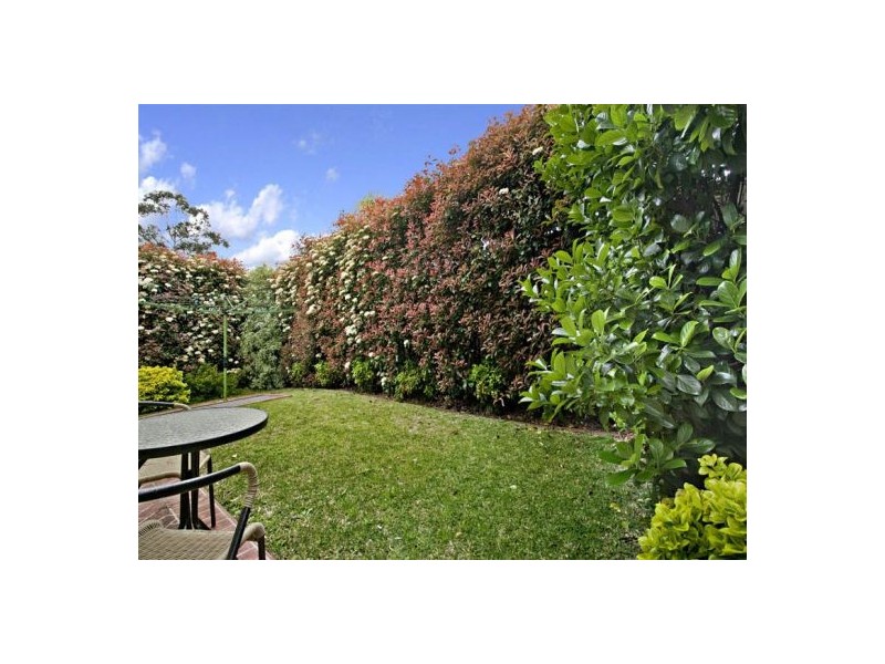 1 Forest Knoll, Castle Hill NSW 2154