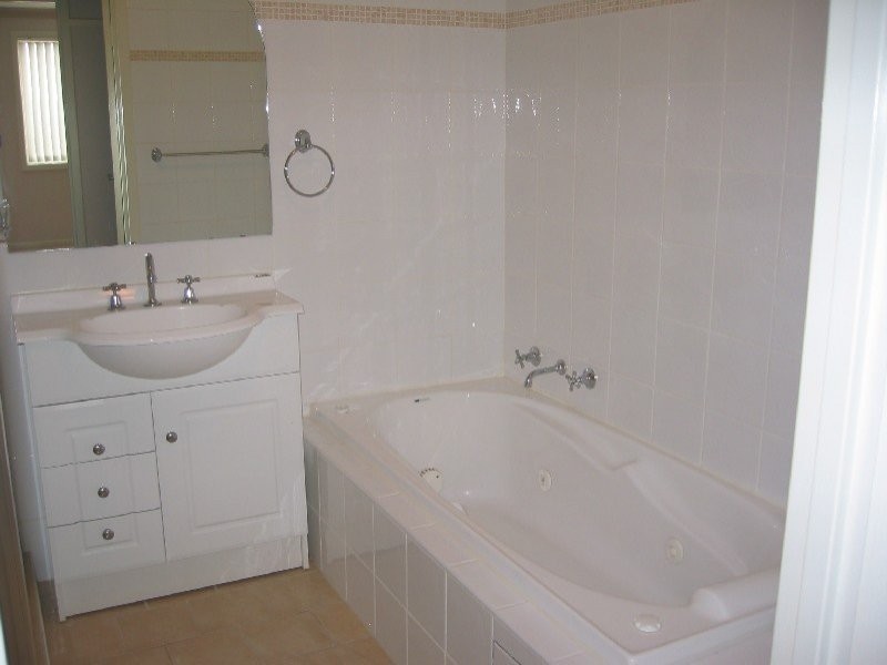 806/91A Bridge Road, Westmead NSW 2145