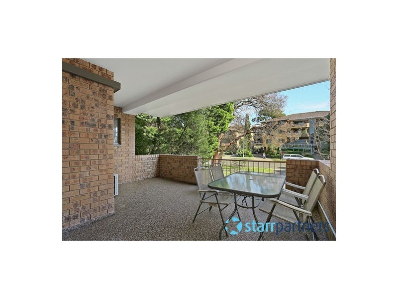 2/15-17 Alfred St, Westmead NSW 2145