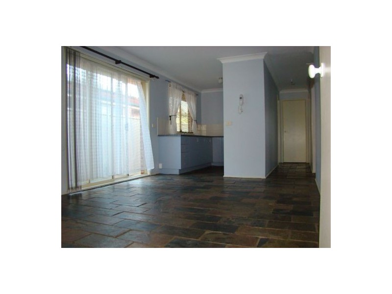 16 Ferntree Close, Glenmore Park NSW 2745