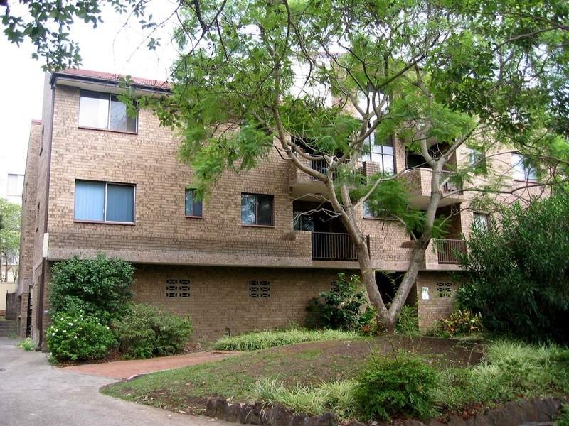 17/10-12 Alfred Street, Westmead NSW 2145