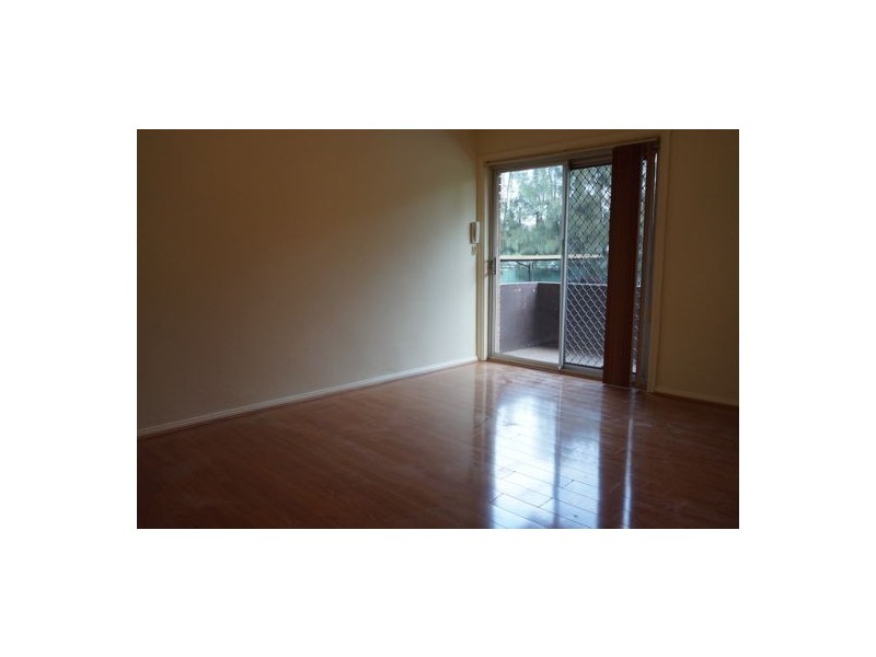 8/16A Wigram Street, Harris Park NSW 2150