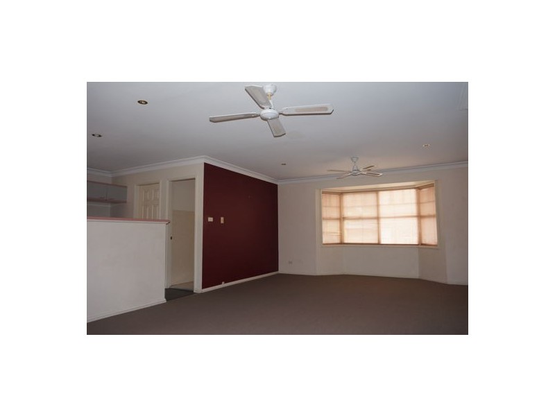 34/40 Strathalbyn Drive, Oatlands NSW 2117