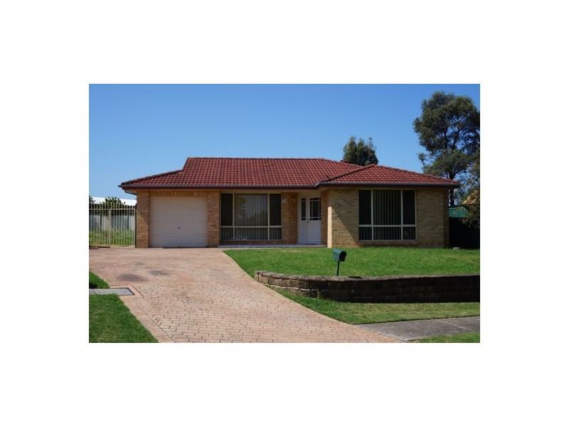 10 Olwen Place, Quakers Hill NSW 2763