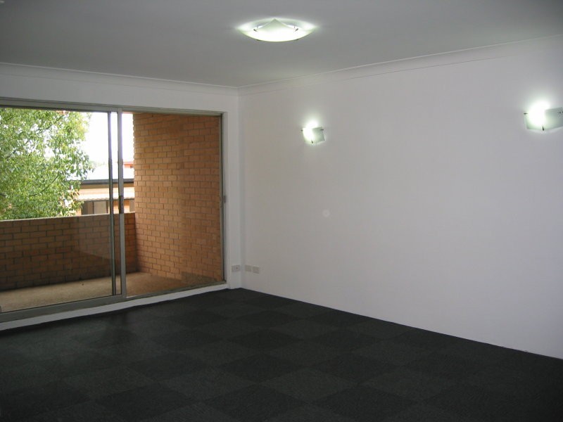 8/32 Allen Street, Harris Park NSW 2150