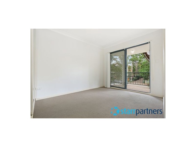 2/234 Targo Road, Toongabbie NSW 2146