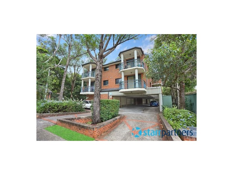 2/234 Targo Road, Toongabbie NSW 2146