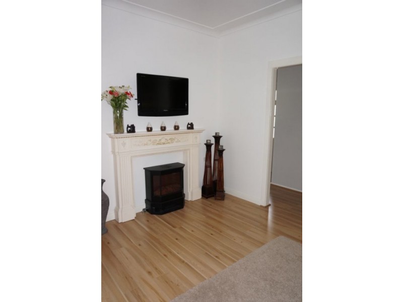 14 Crestbrook St, Seven Hills NSW 2147