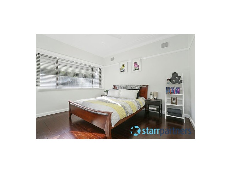 9 Fletcher Street, Northmead NSW 2152