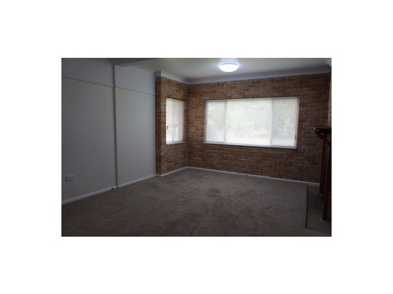 13 Hopkins Street, Wentworthville NSW 2145