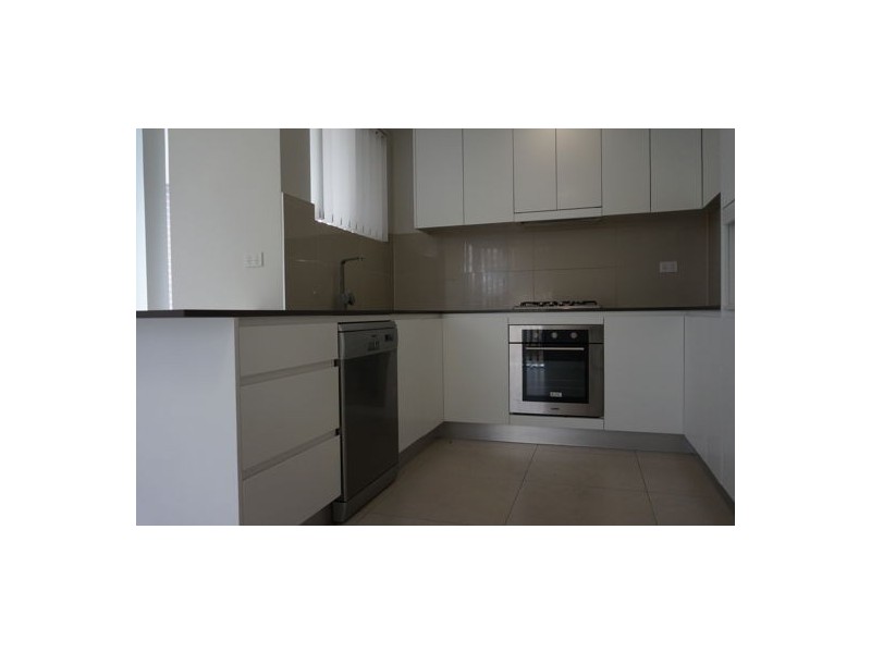 2/39 Railway Street, Wentworthville NSW 2145