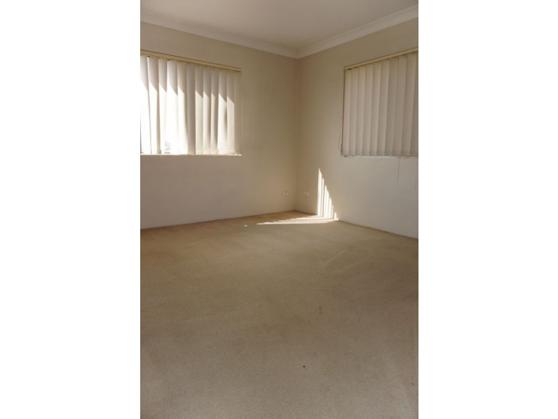 8/60-62 Pitt St, Granville NSW 2142