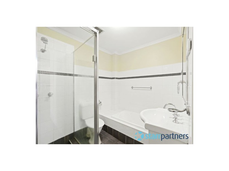 40/2 Wentworth Avenue, Toongabbie NSW 2146