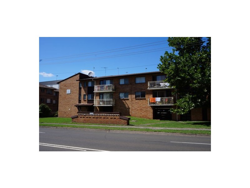 8/26 Neil Street, Merrylands NSW 2160