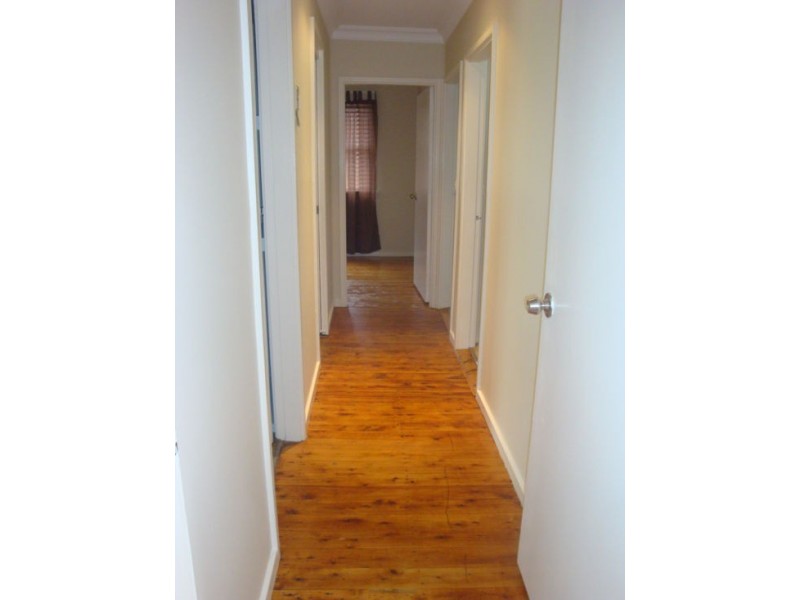 84 Solander Road, Seven Hills NSW 2147