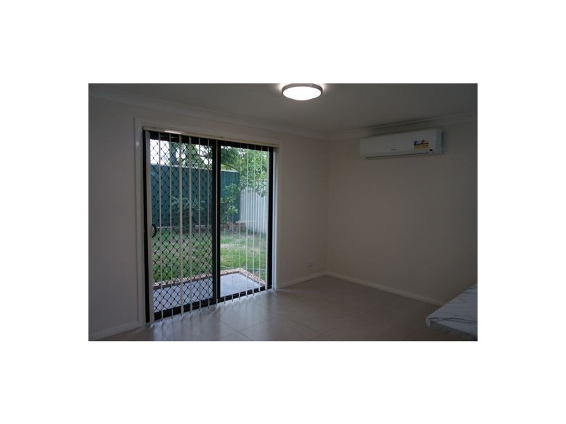 12a Henry Street, Guildford NSW 2161