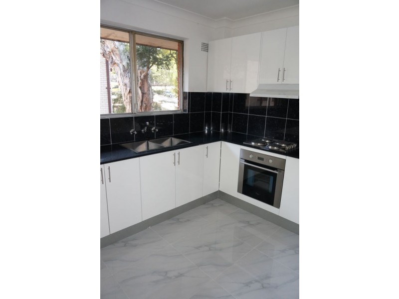 2/22 Wigram Street, Harris Park NSW 2150