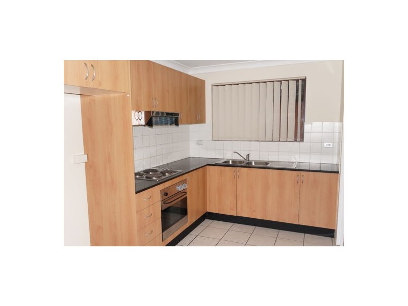 8/52 The Trongate, Granville NSW 2142