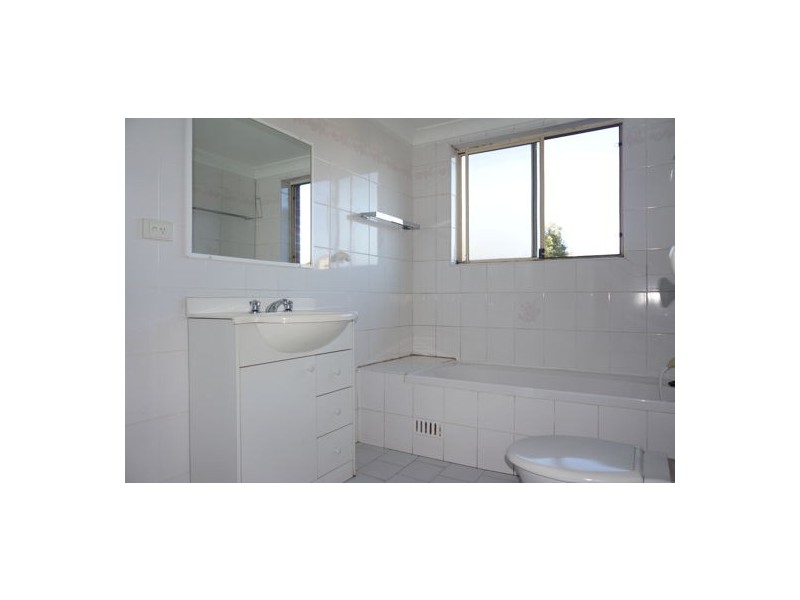 2/20 Lennox St, Parramatta NSW 2150