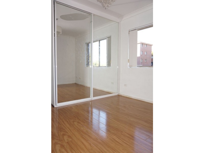 2/20 Lennox St, Parramatta NSW 2150