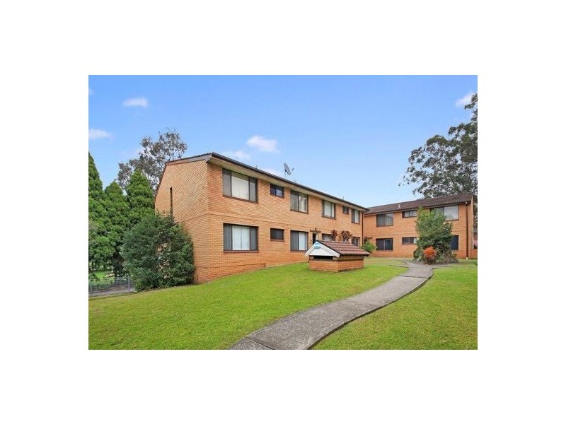 2/28 Treves Street, Merrylands NSW 2160