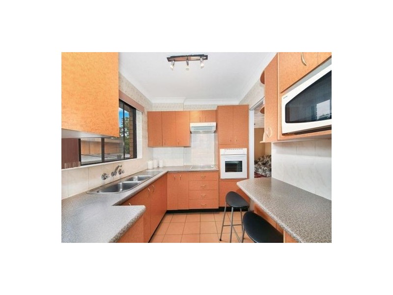 2/28 Treves Street, Merrylands NSW 2160