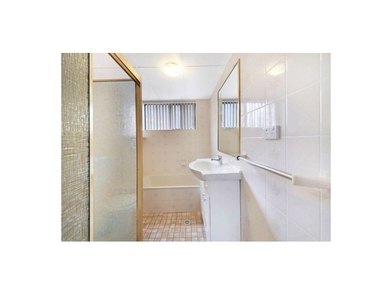 2/28 Treves Street, Merrylands NSW 2160