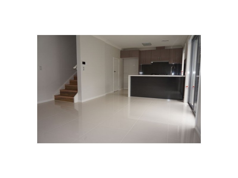 1 Hemanta Glade (1/236 Richmond Road), Woodcroft NSW 2767