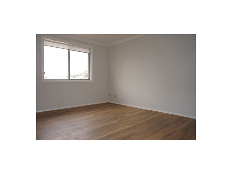 1 Hemanta Glade (1/236 Richmond Road), Woodcroft NSW 2767