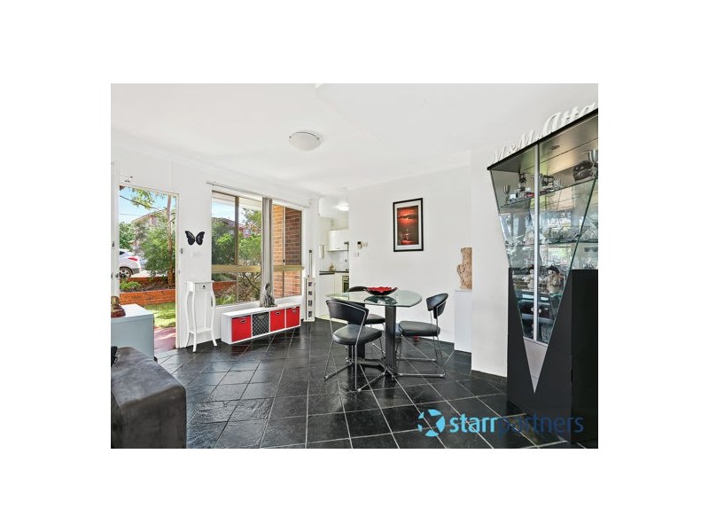 1/35-37 Windsor Road, Merrylands NSW 2160