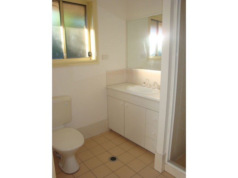 1/211 Windsor Road, Northmead NSW 2152