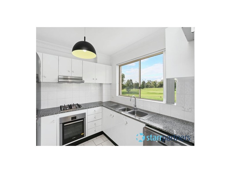 8/25 Parkside Lane, Westmead NSW 2145