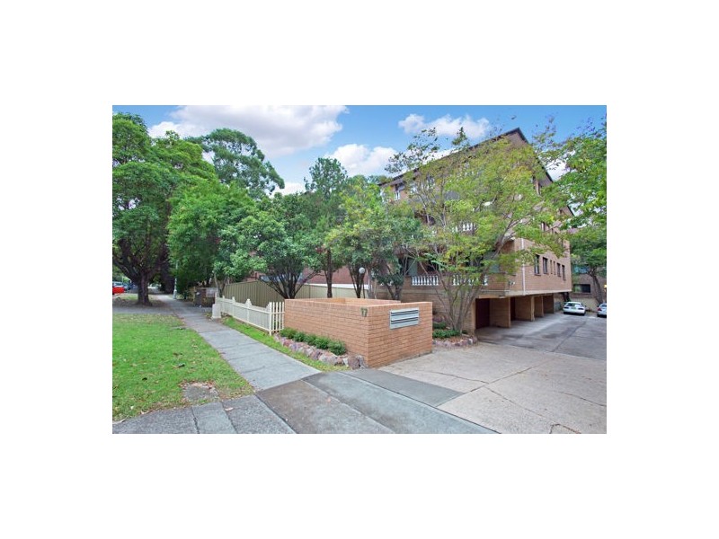 6/17 Central Avenue, Westmead NSW 2145
