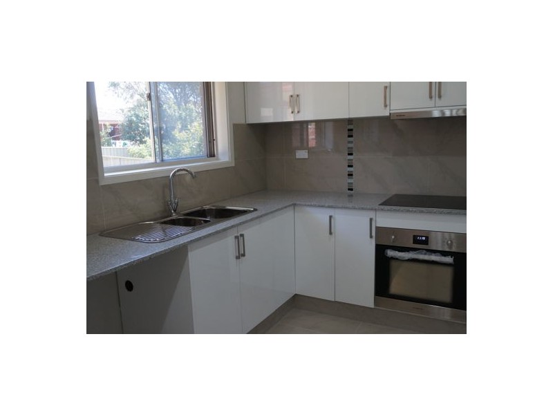 2 Sanders Road, Baulkham Hills NSW 2153