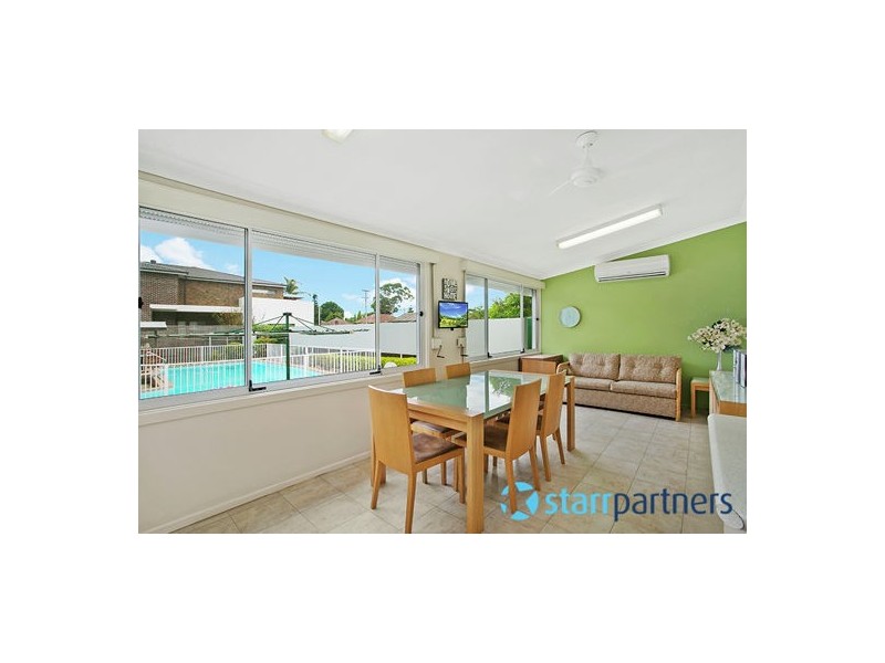 6 Hollywood Street, South Wentworthville NSW 2145
