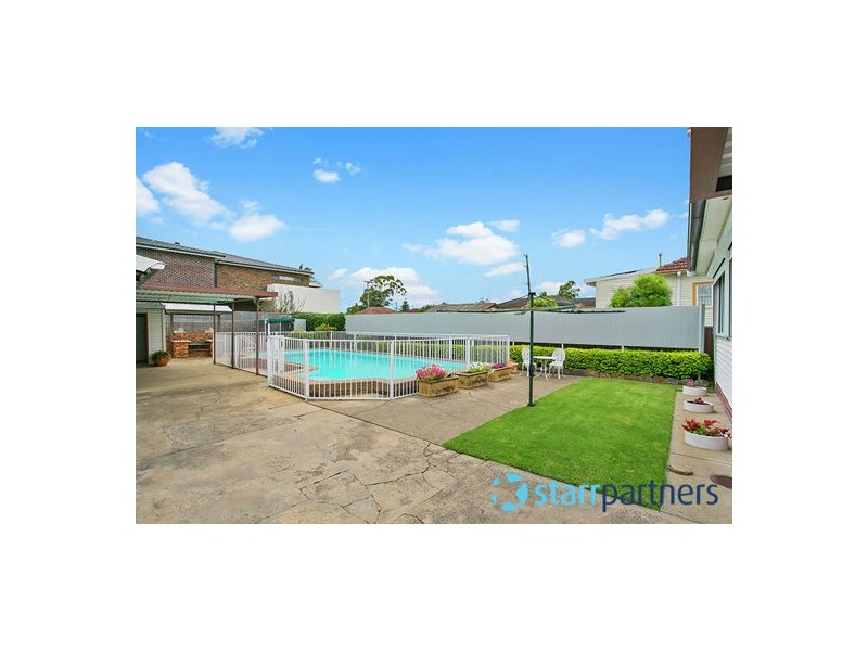6 Hollywood Street, South Wentworthville NSW 2145