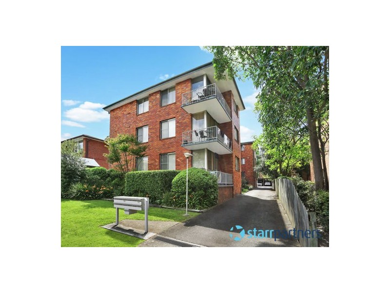 11/11 Queens Road, Westmead NSW 2145
