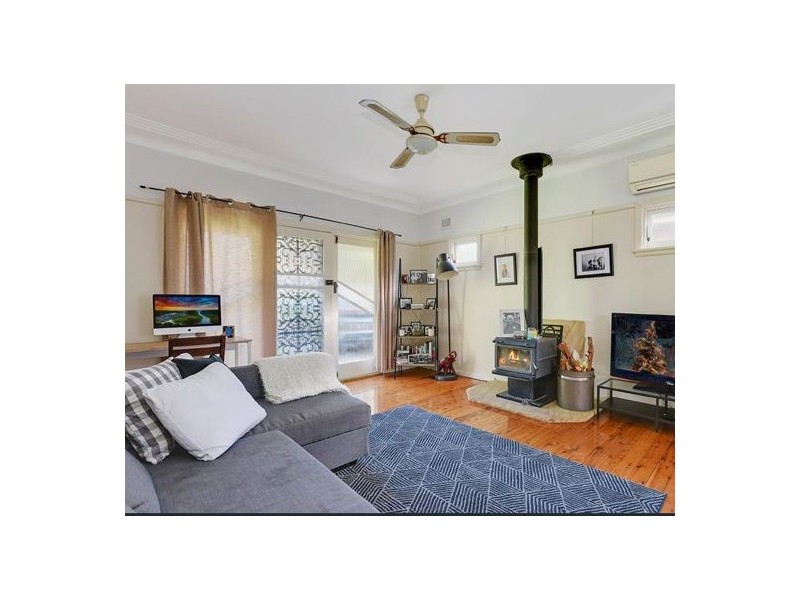 8 Canyon Road, Baulkham Hills NSW 2153